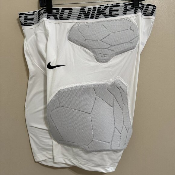 Nike Pro Hyperstrong Padded Football Compression Shorts Men's AQ0751-100 NEW - Picture 1 of 6